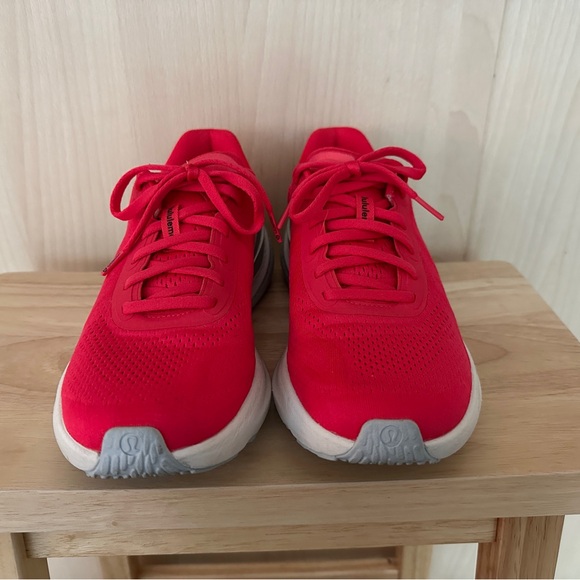 Lululemon Womens Beyondfeel Running Shoe - Picture 12 of 12